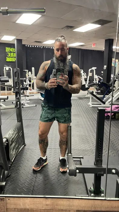 Customer photo from Patricio S. review of Striped Green Camo - 3"